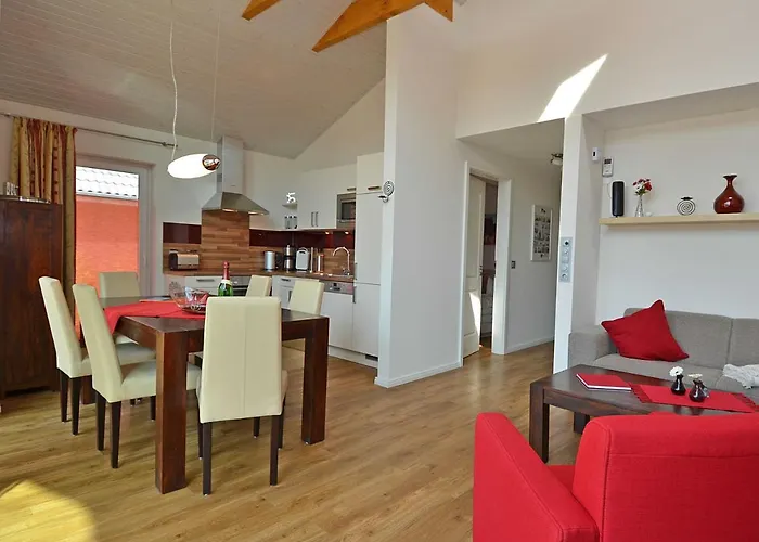 アパート Luv & Lee - Apt. 01 ゼリン